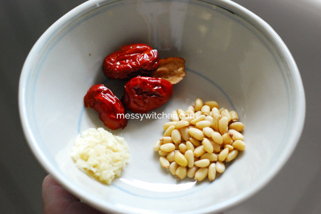 Red Dates, Pine Nuts & Ginger